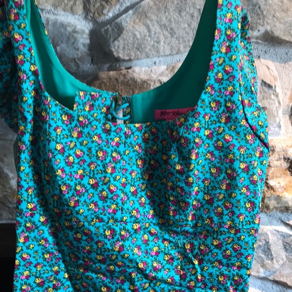 Worn once Excellent condition - Picture 5 of 5